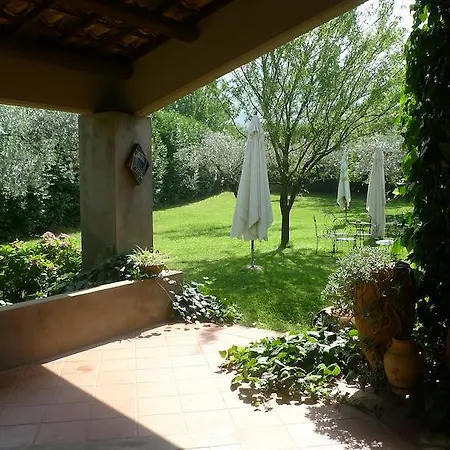 Le Ninfee Bed & Breakfast *