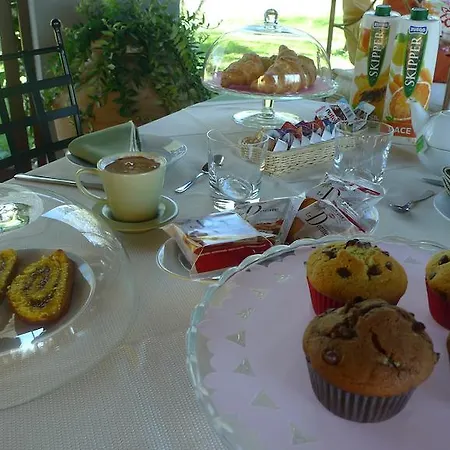 Le Ninfee Bed and Breakfast 3*